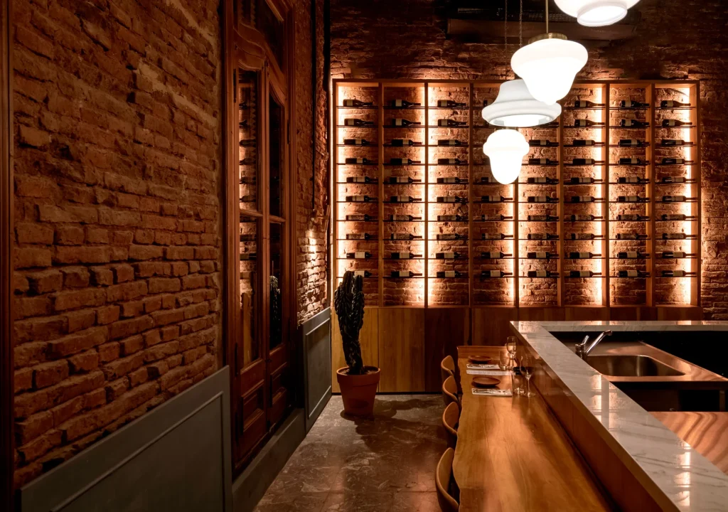 rustic ambience at fogon restaurant